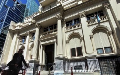 El Gobierno amplió el alcance del Impuesto PAIS: qué cambia y a quiénes afecta