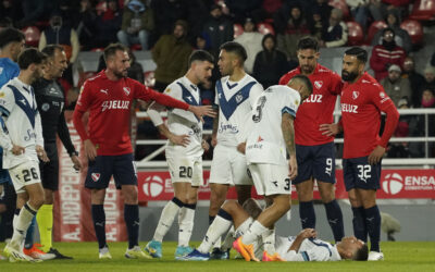 Independiente inició la era post Tevez con un empate ante Vélez