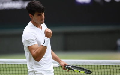 Alcaraz repite final en Wimbledon con otra remontada