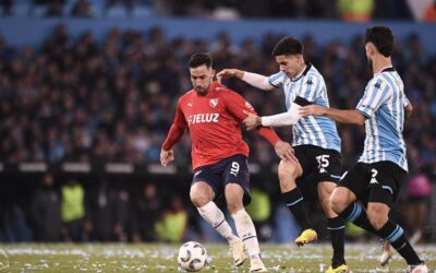 Independiente aguantó con nueve y empató con Racing en el clásico de Avellaneda