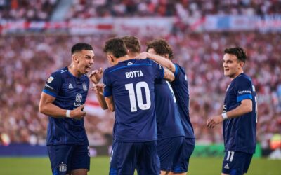 River buscó el empate de todas las maneras posibles, pero Talleres se lo ganó con un gol inesperado y buen fútbol