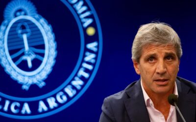 El ministro Luis Caputo confirmó que dialogan con el FMI para sellar un nuevo acuerdo