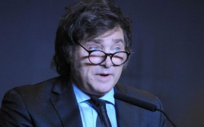 Javier Milei, premiado en Tucumán: «Argentina cierra el año con equilibrio fiscal en la línea financiera»