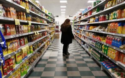 Enero registra la inflación más baja en casi cinco años: 2,2% mensual