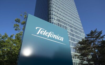 En una millonaria operación, Telecom compró Telefónica de Argentina