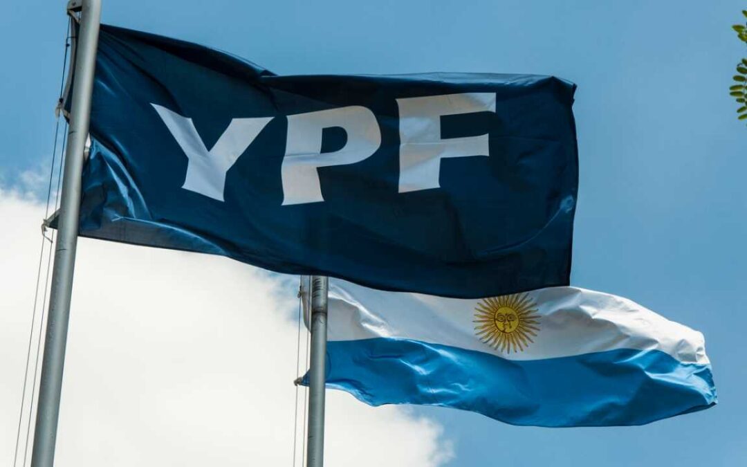 Argentina solicita a juez estadounidense que no ejecute fallo de YPF