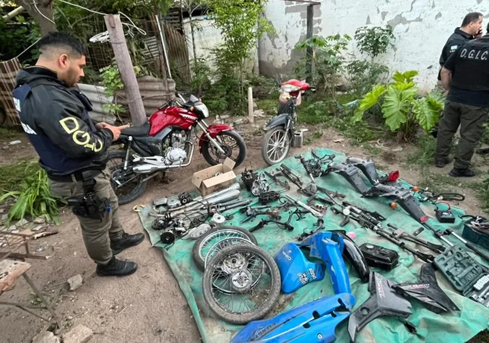 Córdoba: más de 40 detenidos en allanamientos por robos, homicidios, estafas, amenazas y violencia