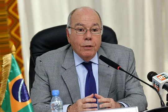 El canciller de Brasil recibe al embajador argentino tras la acusación de Milei a Lula